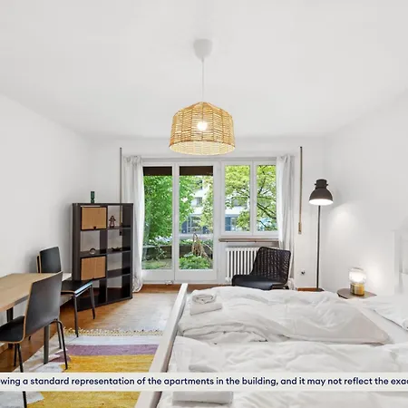 Apartment 15-min To Center: Cozy