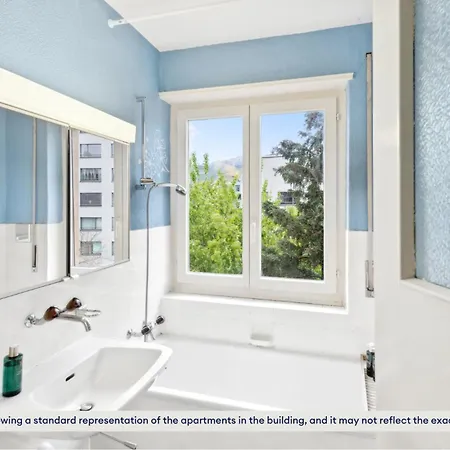 Apartment 15-min To Center: Cozy *