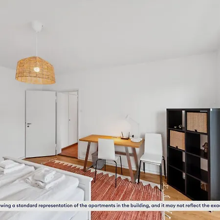 15-min To Center: Cozy