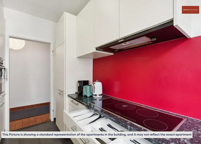 15-min To Center: Cozy ציריך